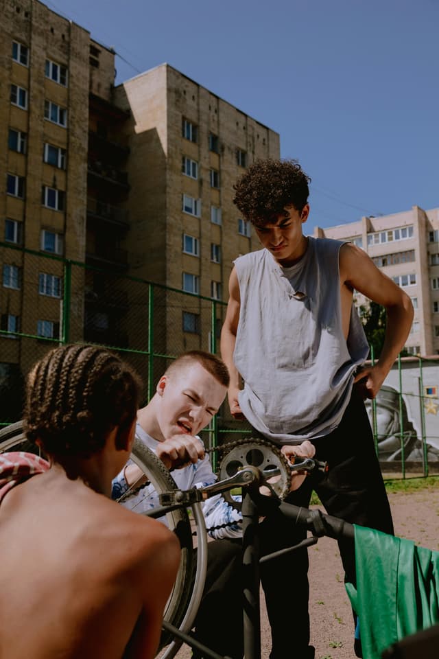 Cum-ți construiești comunitatea de bine în bloc