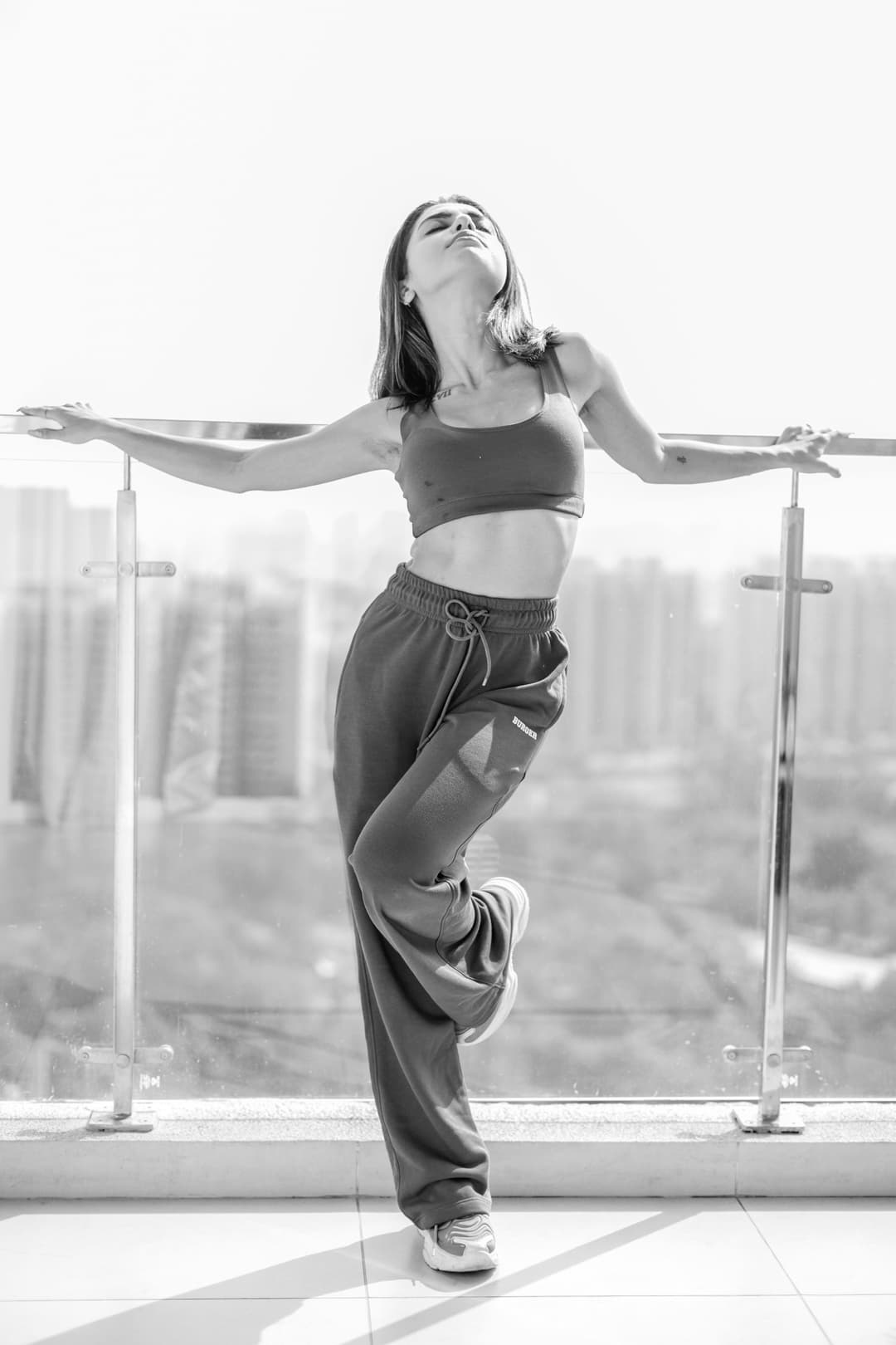 Yoga pe balcon – secvențele esențiale pentru relaxare