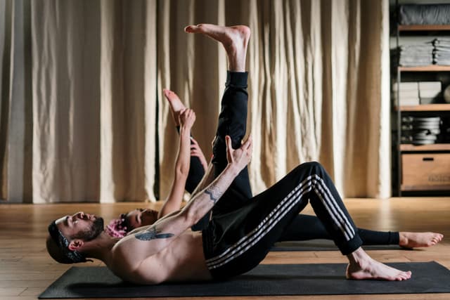 Recuperare activă după efort: mers, stretching, respirație