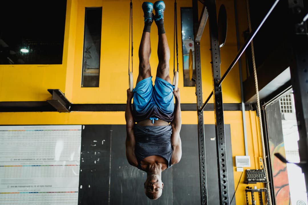 Antrenament HIIT pentru începători – ghid complet 2025