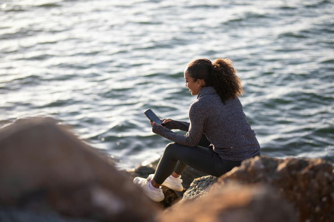 Aplicații de meditație și mindfulness: merită să le folosești?