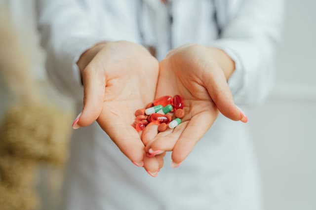 Amigdalita: cauze frecvente, simptome și când este necesar tratament cu antibiotic