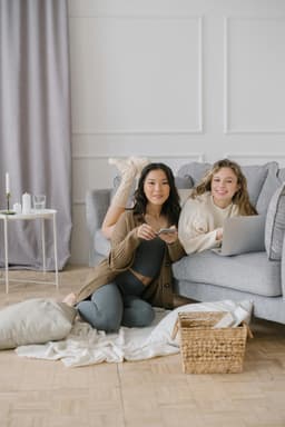 Lifestyle hygge: ce putem învăța despre fericire de la danezi