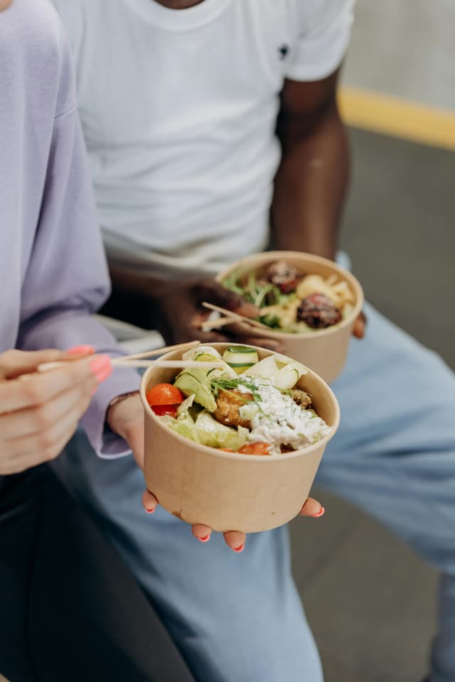 Nutriție bine pe bugete: cum mănânci sănătos fără costuri