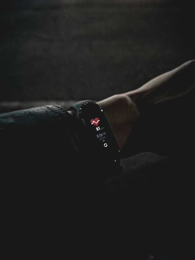 Cum-ți monitorizezi nivelul de activitate cu gadgeturi smart