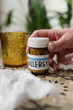 Alergiile de toamnă: cum le deosebești de o răceală și ce tratamente naturale există