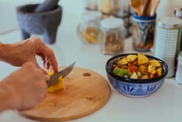Cum să îți adaptezi dieta în funcție de vârstă
