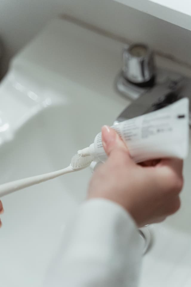 Cum să-ți menții sănătatea dentară acasă