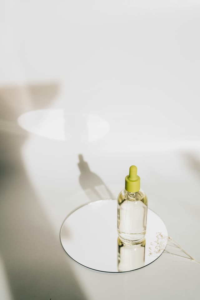 Aromaterapie vs poluare: ce combină esențele naturale