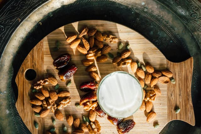 Intermittent fasting 2025: varianta românească echilibrată
