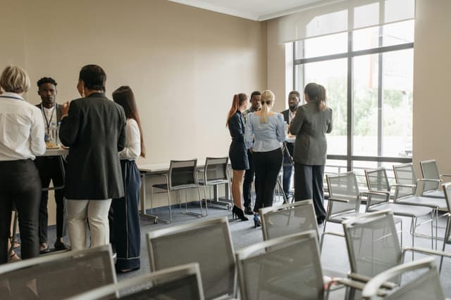 Importanța pauzelor regulate în timpul muncii